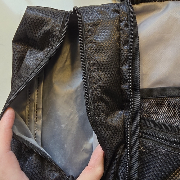 Ebags Pack-It-Flat Hanging Toiletry Bag Black - Picture 5 of 9